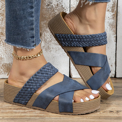👡 50% DISCOUNT! ☀️ Platform Sandals – Double Straps, Platform & Perfect For A Trendy Summer Look 💃