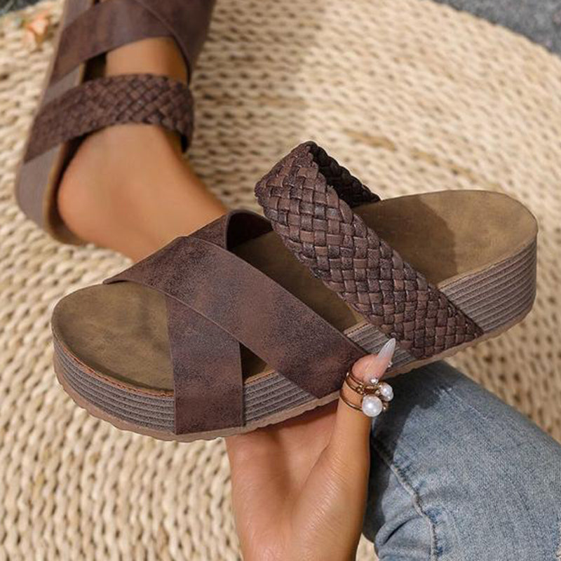 👡 50% DISCOUNT! ☀️ Platform Sandals – Double Straps, Platform & Perfect For A Trendy Summer Look 💃